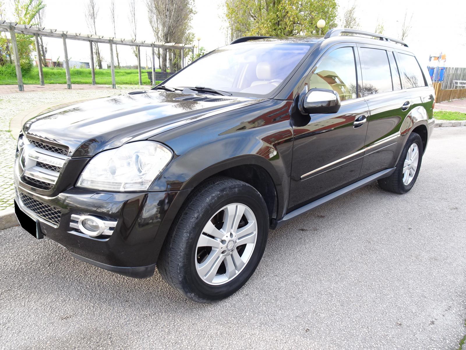 Mercedes-Benz-GL 420 CDI 4Matic 7 Lugares
