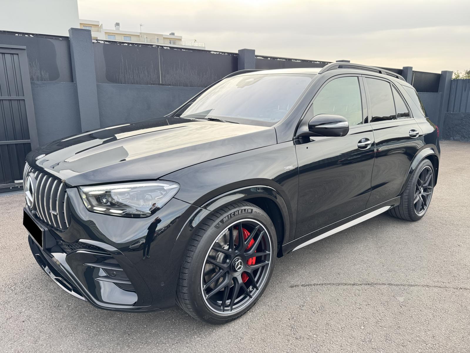 Mercedes-Benz - Mercedes-AMG GLE 53 4MATIC+ 7 Lugares